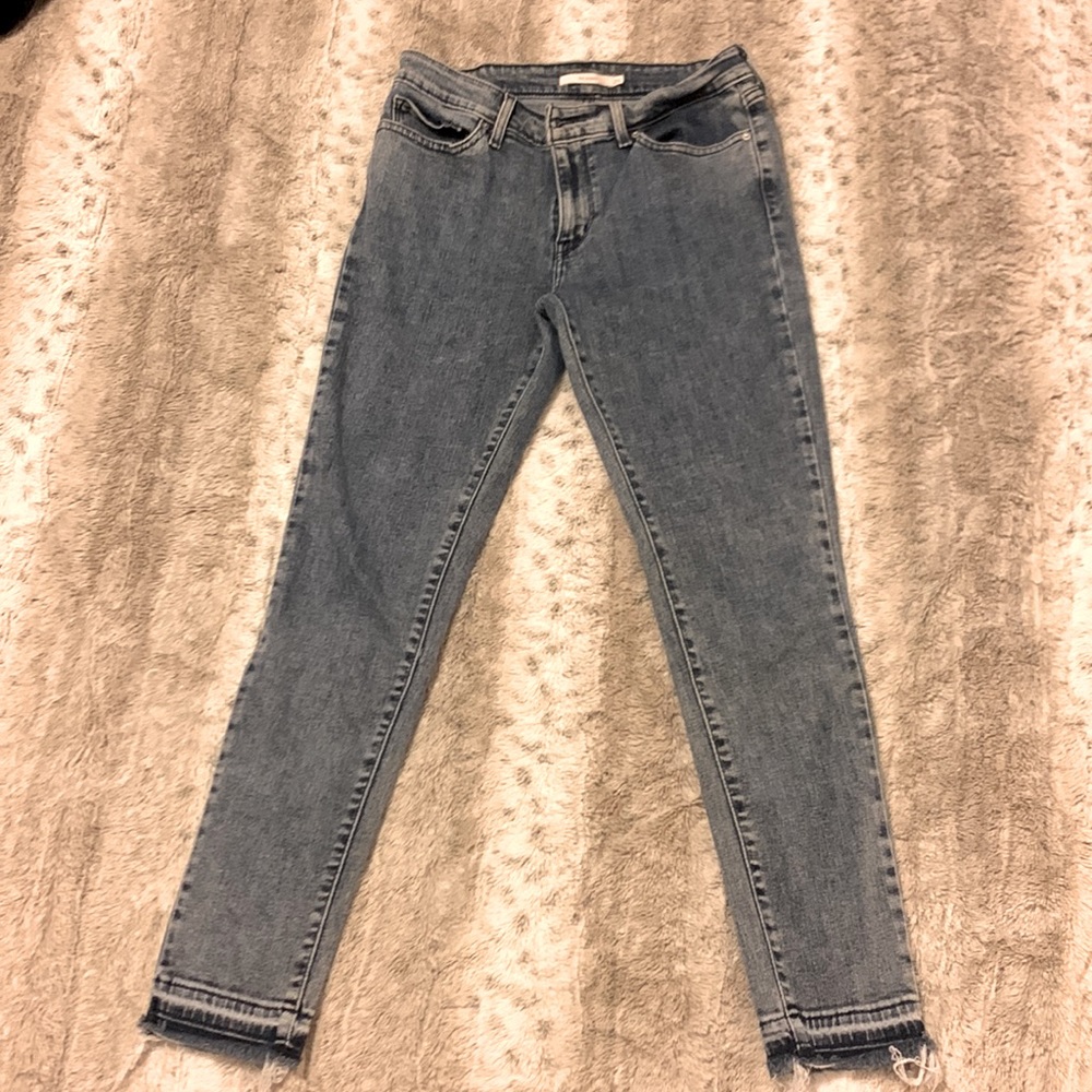 Levi’s 711 Skinny Jeans